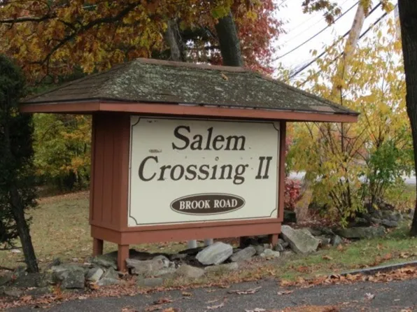 2 Brook Rd APT 12, Salem, NH 03079