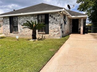 4821 Francisco Verrett Dr, New Orleans, LA 70126