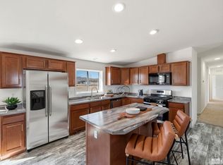 7545 Remington Rd, Silver Springs, NV 89429