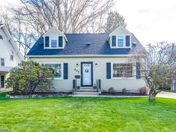 233 Kenilworth Dr, Akron, OH 44313
