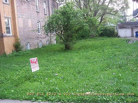 1st image of 1902 S 5th Ave