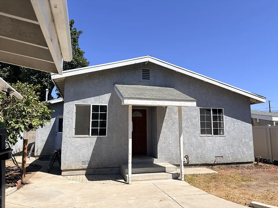 213 Sheppard Rd