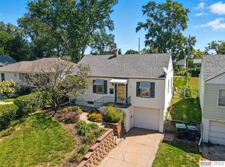1927 S 61st St, Omaha, NE 68106