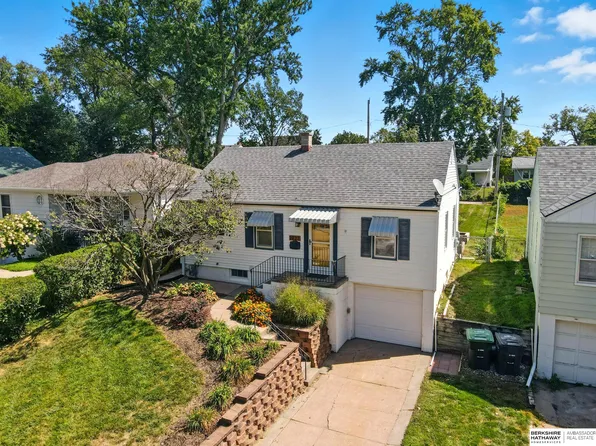 1927 S 61st St, Omaha, NE 68106