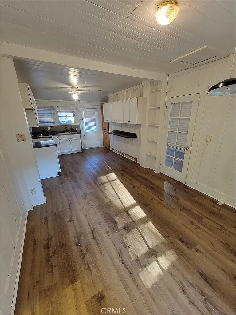 3 bed, 1375 sqft, $3,400 — Photo 2