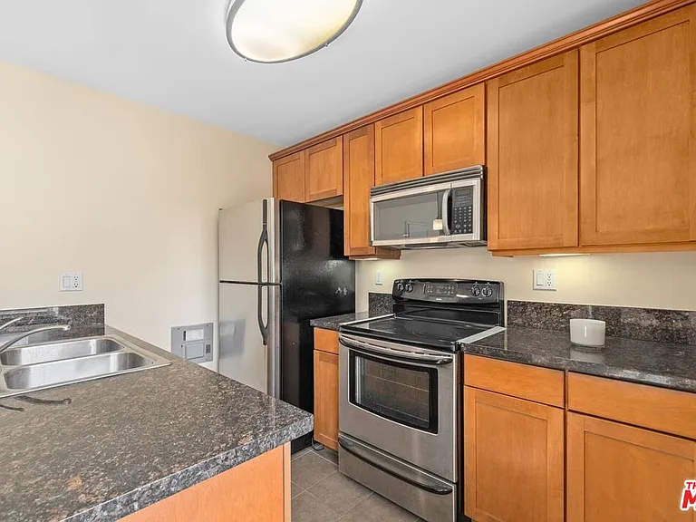 10982 Roebling Ave #309 — Photo 30
