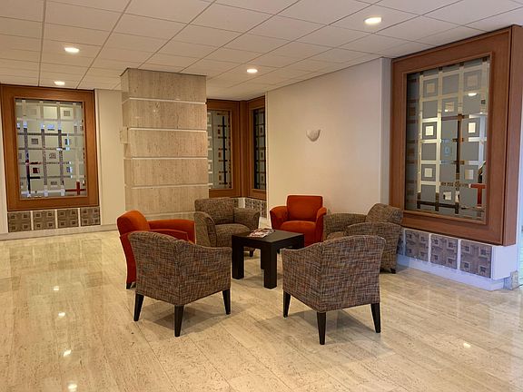 4th image of 2899 Collins Ave APT 939