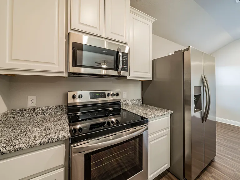 6406 Rienzi Dr — Photo 22