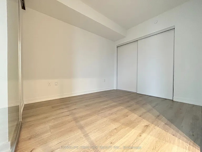 395 Bloor St E #1812 — Photo 13