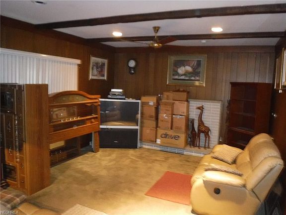 3rd image of 2112 Helmsdale Dr