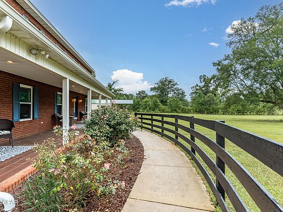 4th image of 1646 Shady Oaks Ln