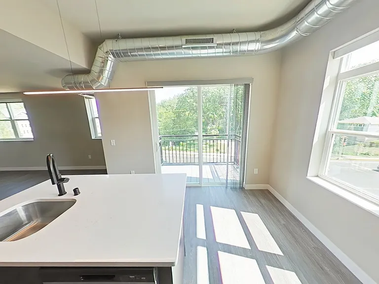 Beaverbrook Apartments — Photo 104