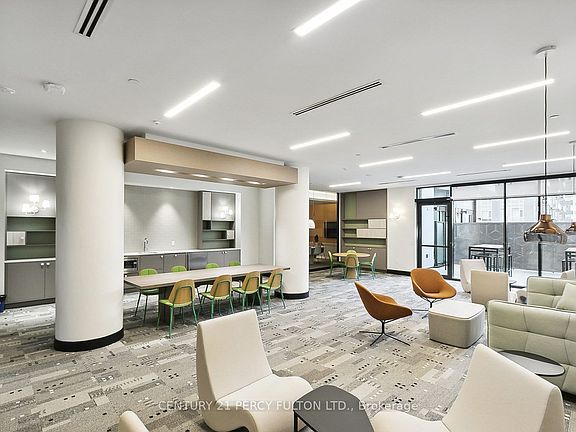 4th image of 130 River St E #501