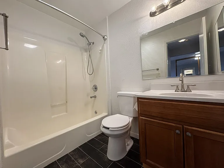 2901 Macarthur Blvd #307 — Photo 17