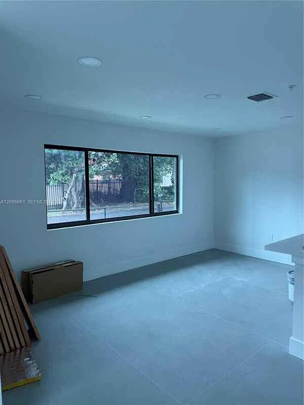 6480 Ne 1st Ave # 6470 Miami, Fl 33150 — Photo 3