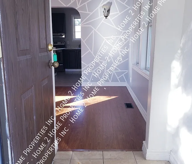 3674 King St — Photo 4