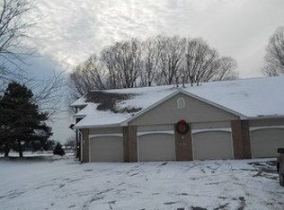 4802 Pine Meadow Pkwy APT 4, Loves Park, IL 61111