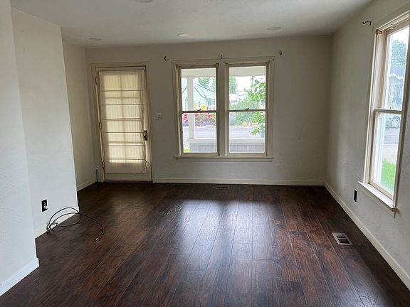 2nd image of 310 SE 6th St #310