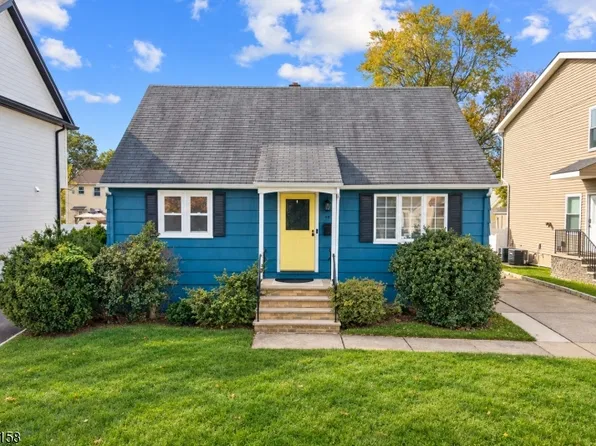 49 Warren St, Clifton City, NJ 07013