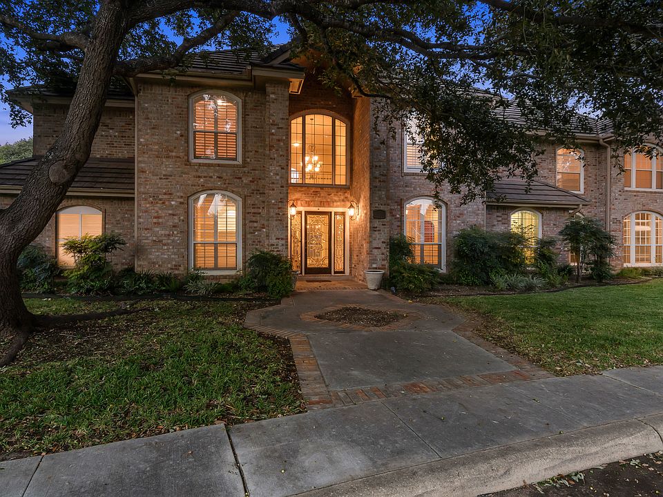 1st image of 7 Bowood Ct