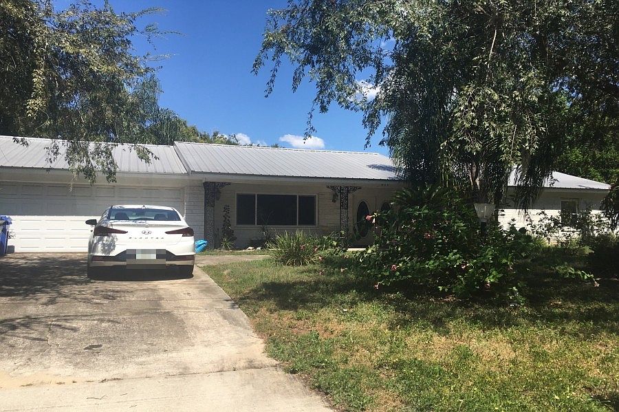 1st image of 610 Overland Dr