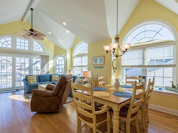 5th image of 122 75th St Unit East