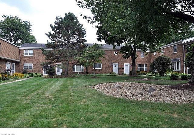 1st image of 117 Shakespeare Ln