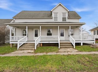 202 E Whitley St, Churubusco, IN