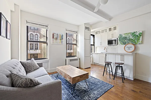 Rented by BLU Real Estate | media 6