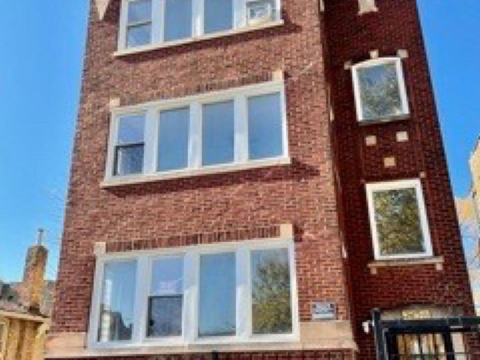 1st image of 7428 S Phillips Ave #1