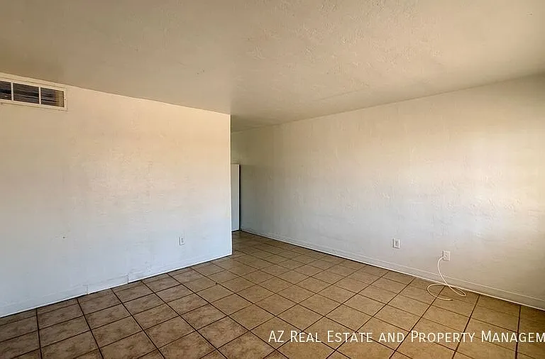 7532 N 21st Ave #2 — Photo 6