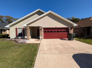 3570 Briar Creek Dr, Beaumont, TX 77706