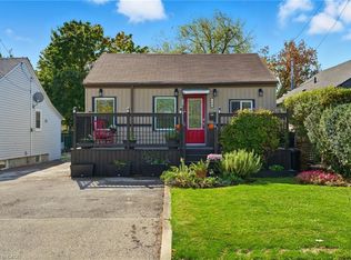 564 Walmer Rd, Hamilton, ON L8H 3E7