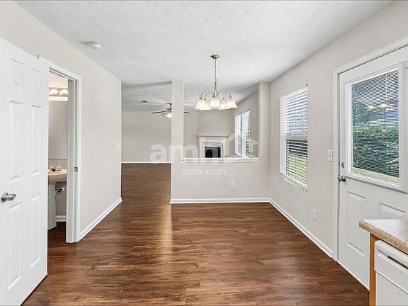 5th image of 1316 Roxbury Ct
