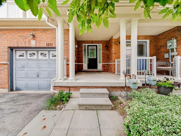 1511 Glenbourne Dr, Oshawa, ON L1K 0M5