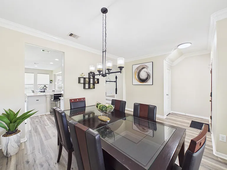 9426 Russeff Field Ln — Photo 5