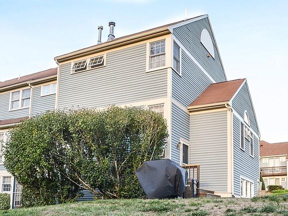 4th image of 501 Auburn St APT 608