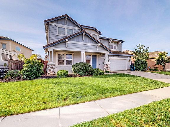 2nd image of 1204 Jewelflower St
