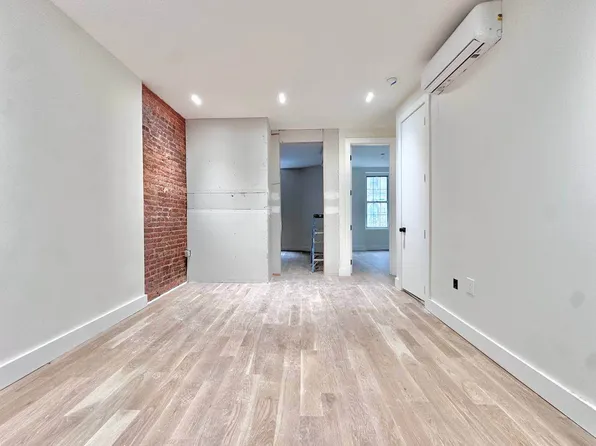 329 East 52nd Street 3A image 5 of 5