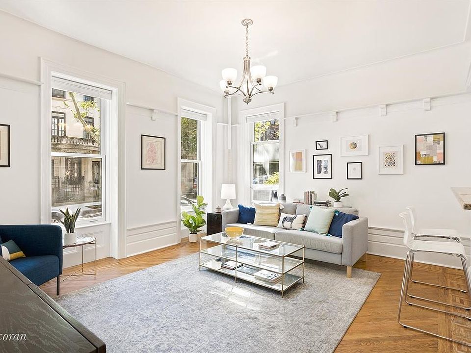 1st image of 530 1st St APT 2