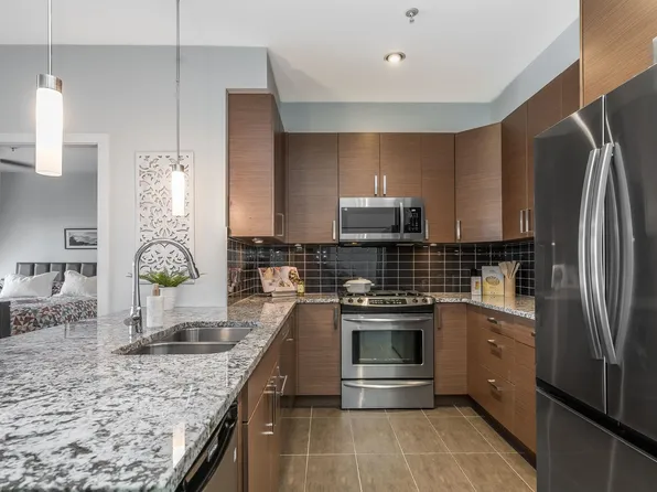 288 Hampton St #308, New Westminster, BC V3M 5L9