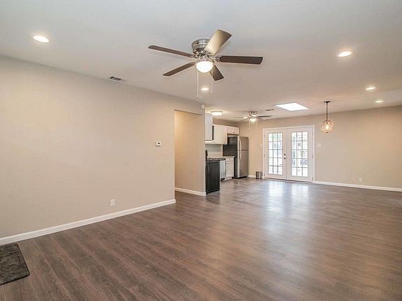 5th image of 2616 Hardy Pl