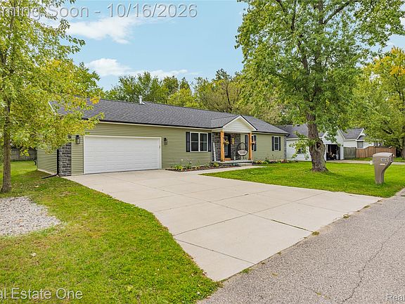 3rd image of 485 W Beechdale St
