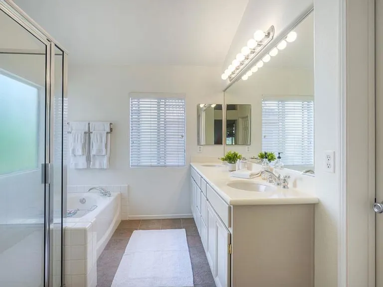 6890 Camino De Amigos — Photo 17