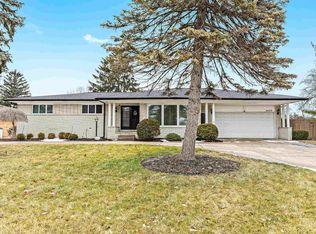 42679 Mayhew Dr, Sterling Heights, MI 48314
