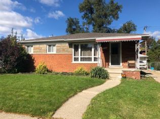 18525 Forest Ave, Eastpointe, MI 48021