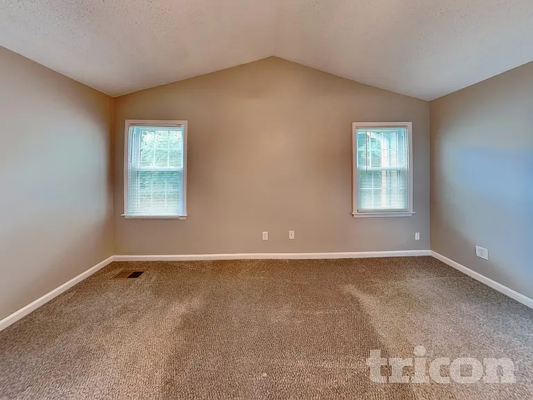 5219 Glendora Ct — Photo 6