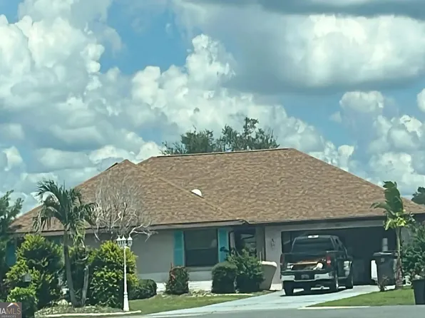 300 Thorn Hill Pl, Sun City Center, FL 33573