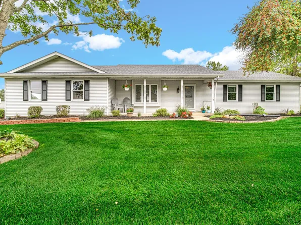 21069 Baneberry Trl, South Bend, IN 46614