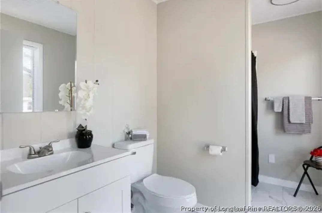 1 bed, 1.0 bath, 494 sqft, $1,200 — Photo 2